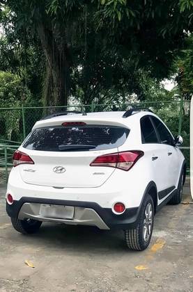 HYUNDAI HB20 1.6 PREMIUM 16V FLEX 4P AUTOMÁTICO HYUNDAI HB20 1.6 PREMIUM 16V FLEX 4P AUTOMÁTICO